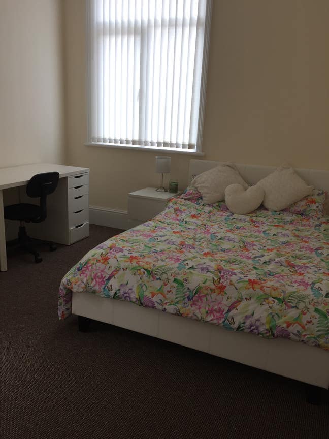 Room in shared student house Main Photo