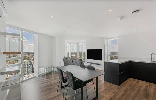 Become our flatmate in this stunning apartment Main Photo