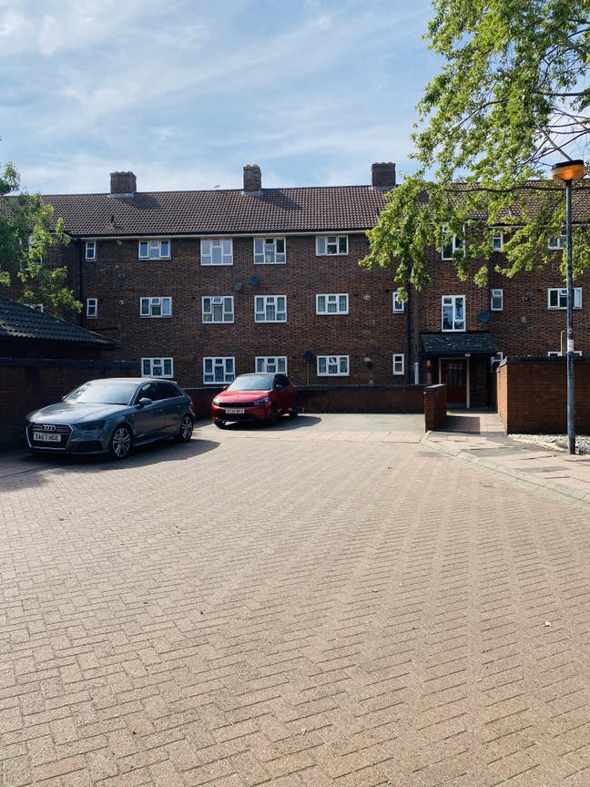 A Beautiful one bed flat for rent in south Okendon Main Photo