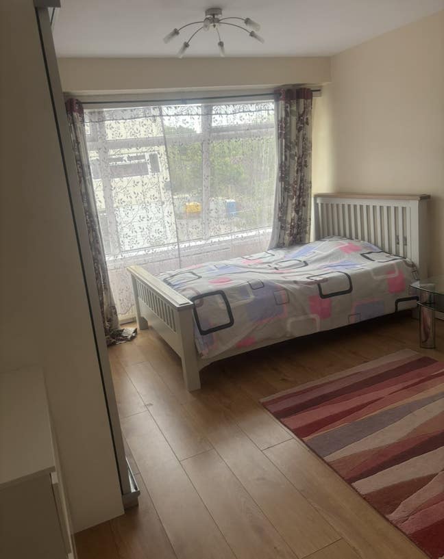 Double en suite and double room for rent Main Photo