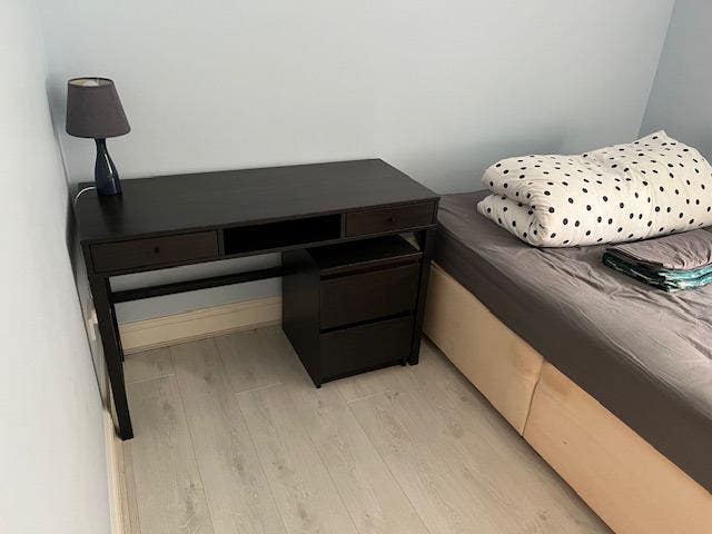 Room in modern flat close to city centre Main Photo
