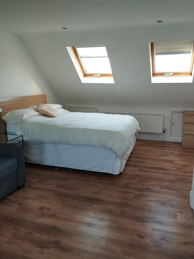 Double en suite loft conversion  Main Photo