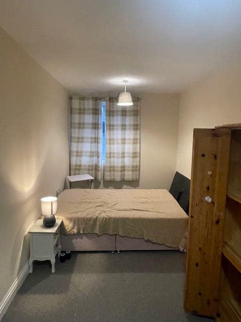 Large double bedroom  Main Photo