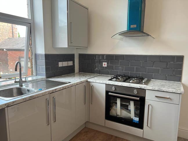 1 bedroom private home to rent Main Photo