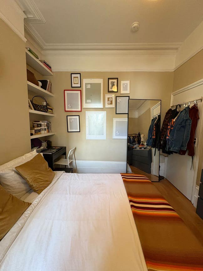 Double Room in Hackney Home  Main Photo