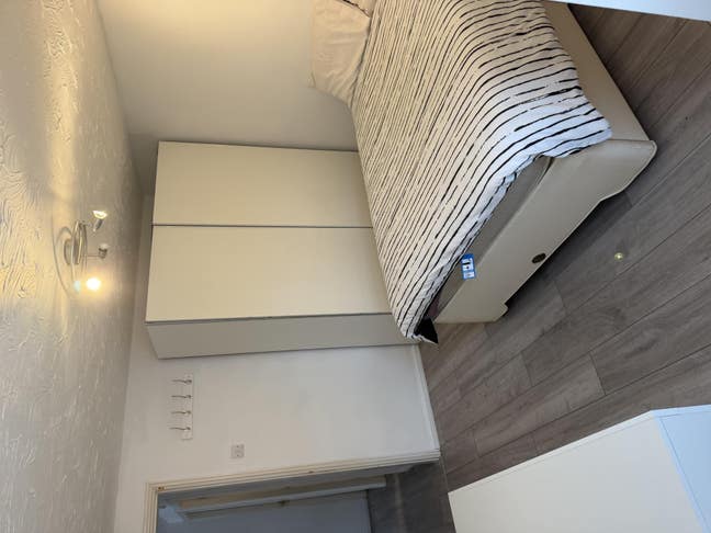 Double room to rent Main Photo