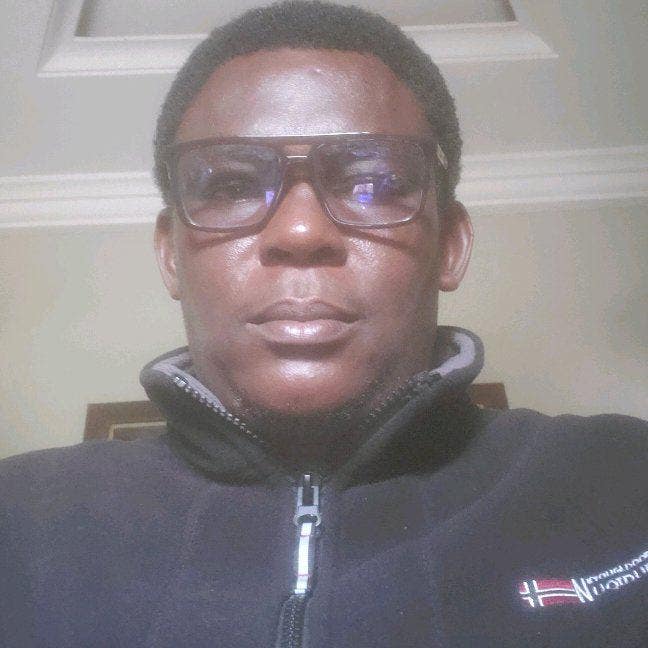 Room en-suit in shared flat Main Photo