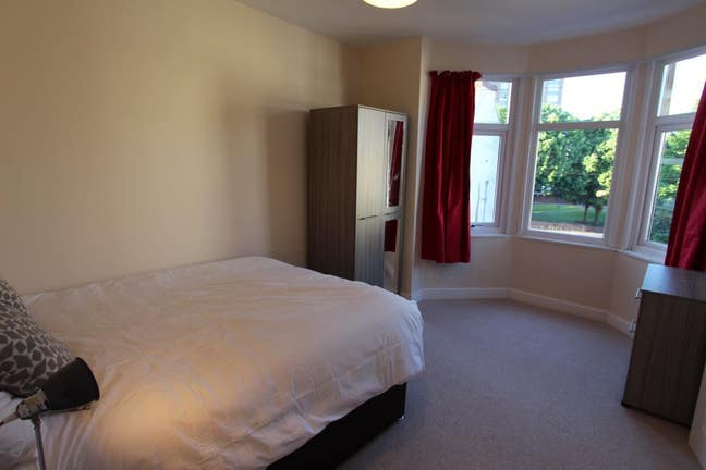 BS3*Close Temple Meads, Harbourside, Professional  Main Photo
