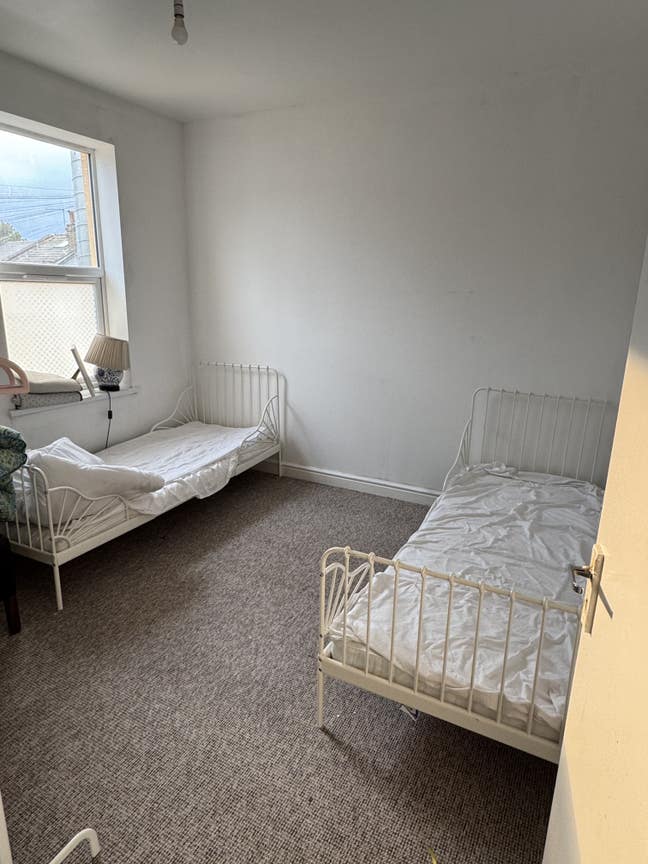 Seat available for single person £400 Main Photo