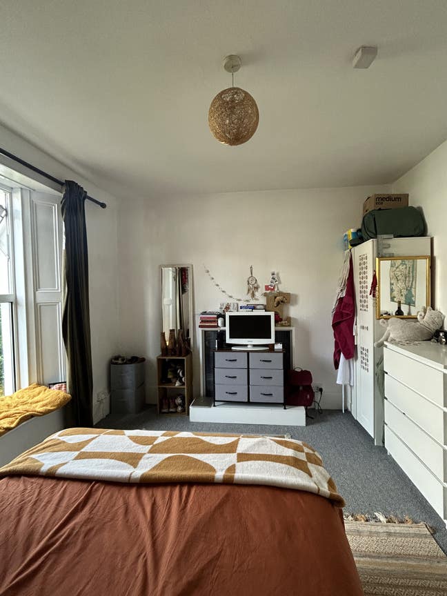 Spacious Double Room Available - Central Falmouth Main Photo
