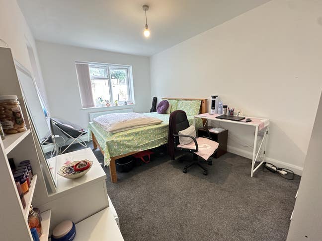 Newly refurbished double rooms available  Main Photo