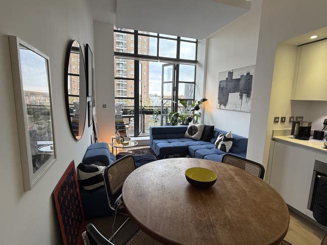 Furnished spare room available in Hackey   Main Photo