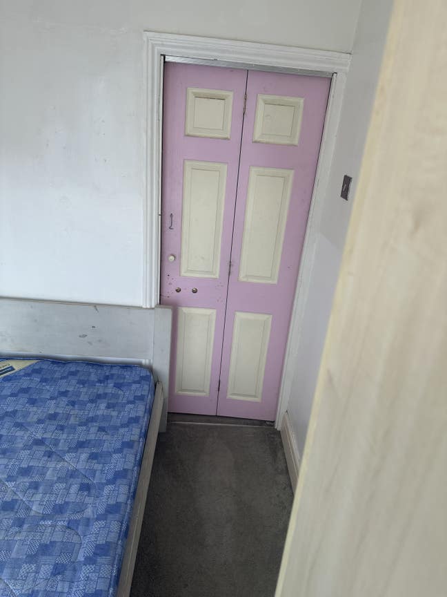 Double or single Room near UWE & NHS also Airbus Main Photo