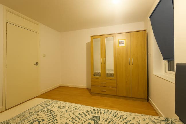 Large Double room in Bermondsey- immediate let Main Photo