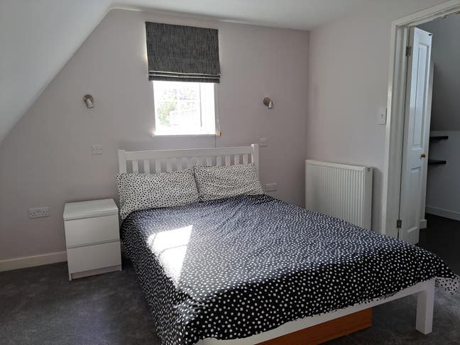 Spacious double room with en-suite in Winchcombe Main Photo