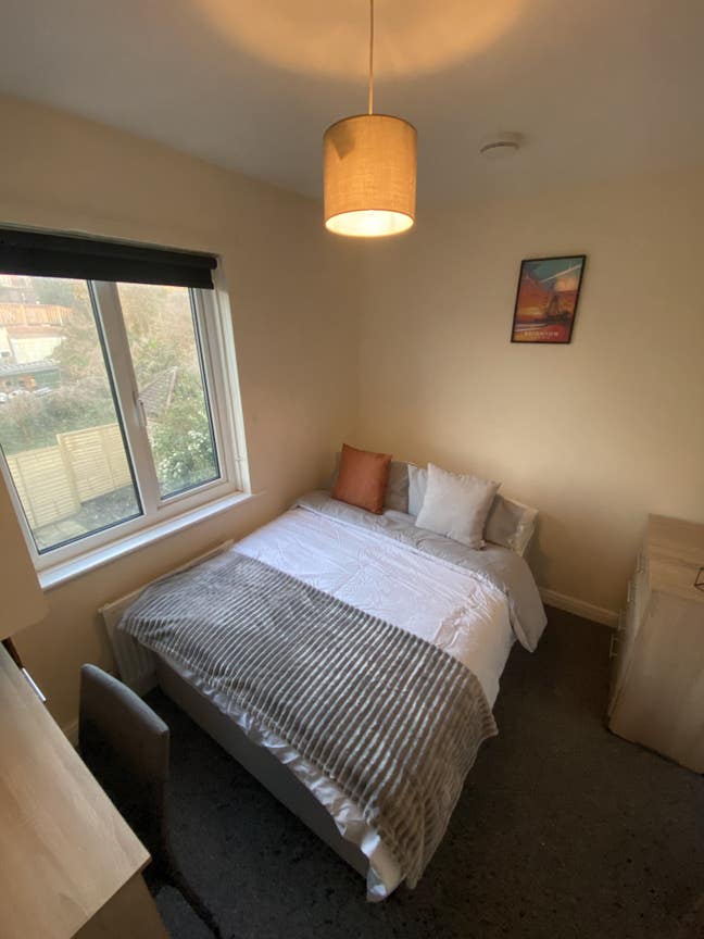 Spacious 5 Bedroom House | Professional Househare  Main Photo