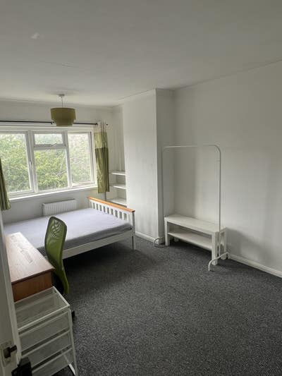 A stunning town house to let Main Photo