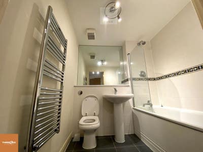 Luxury Ensuite Double Room In a Luxury apartment  Main Photo