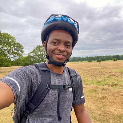 Friendly 27 year old professional looking to ... Main Photo