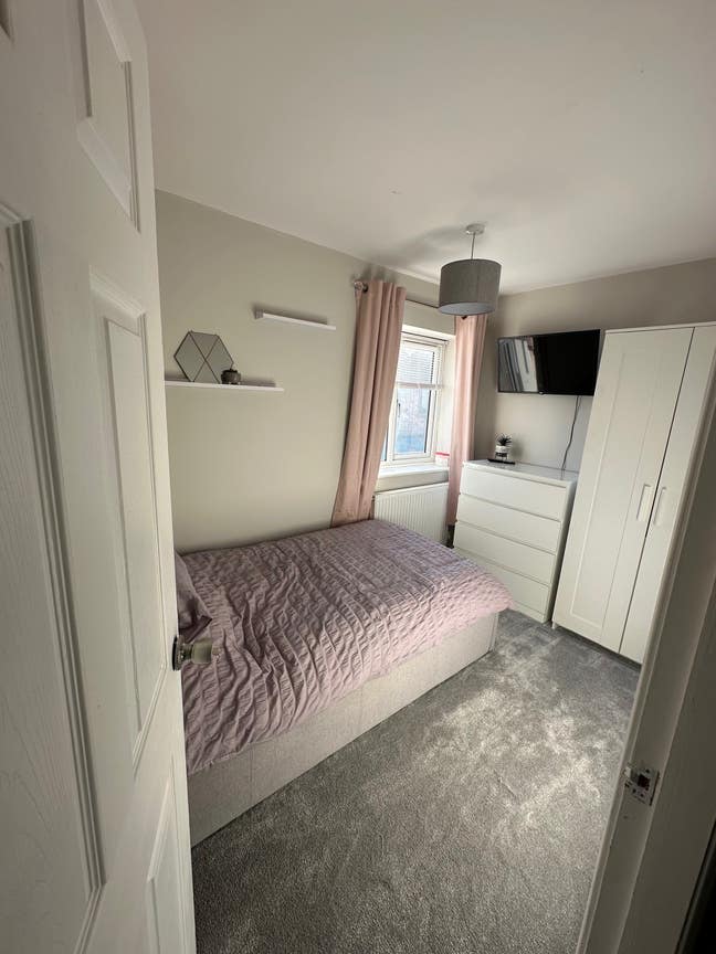 Single room with En- suite  Main Photo
