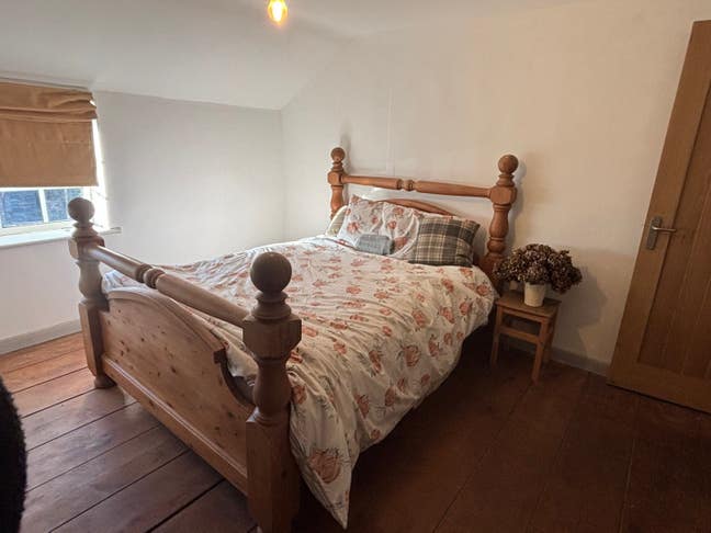 Lodger wanted- lovely quiet house  Main Photo