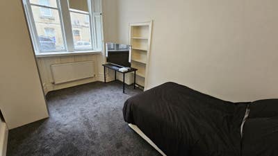 Polwarth - Lovely flat - Huge room Main Photo