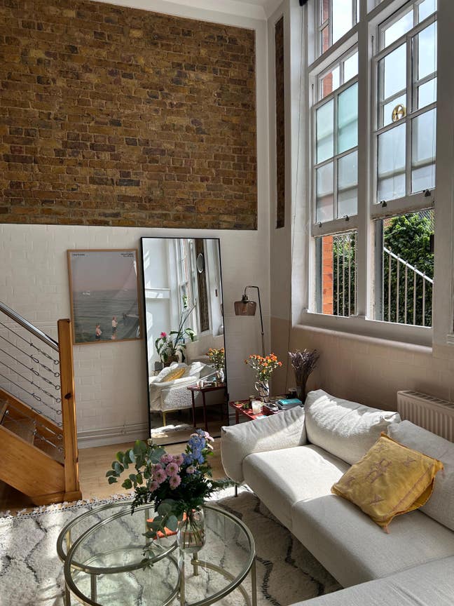 Room for sublet in 2 bed; Hackney/Vic Park Main Photo