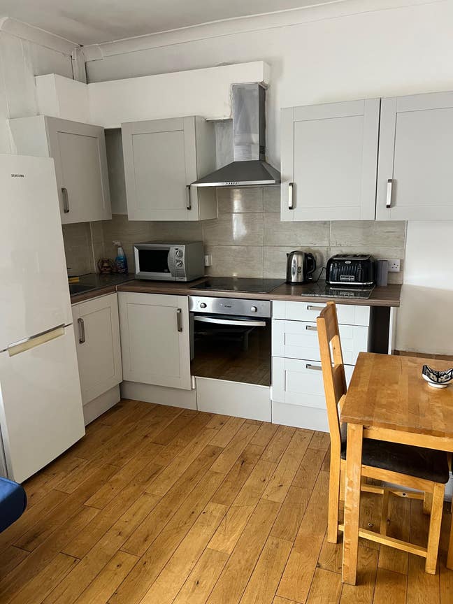 Spacious 3-bed flat in Temple Newsam Main Photo