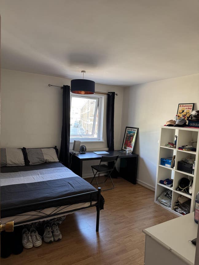 Large Double Room in Shoreditch! Main Photo