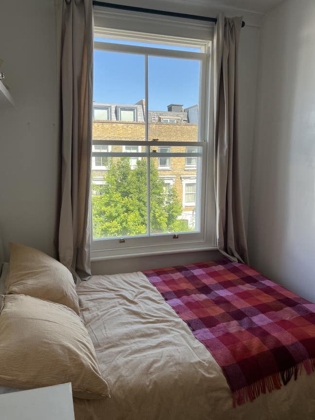 Bright, cosy top-floor room in Upper Holloway Main Photo