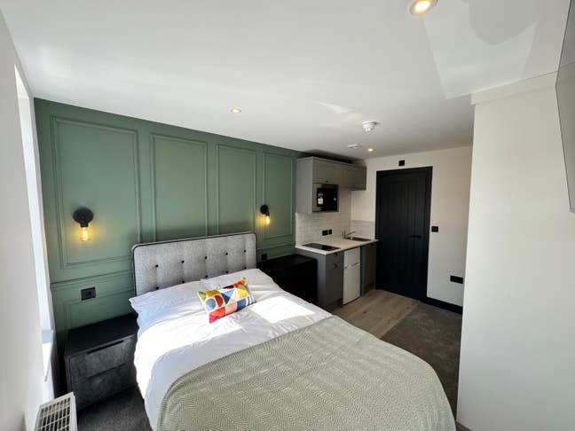 Stunning Brand New Room in ST5 Main Photo