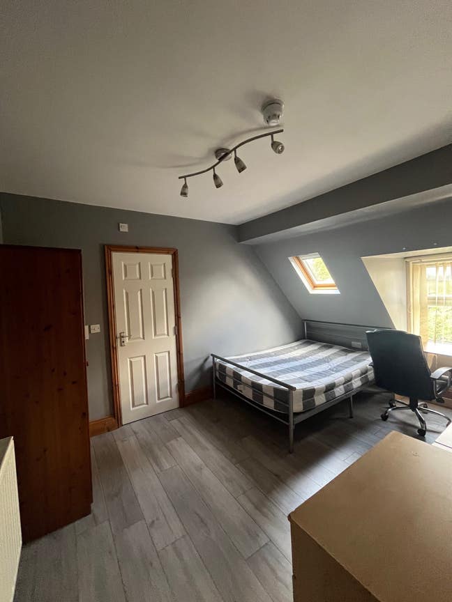 Double Room Available Now  Main Photo