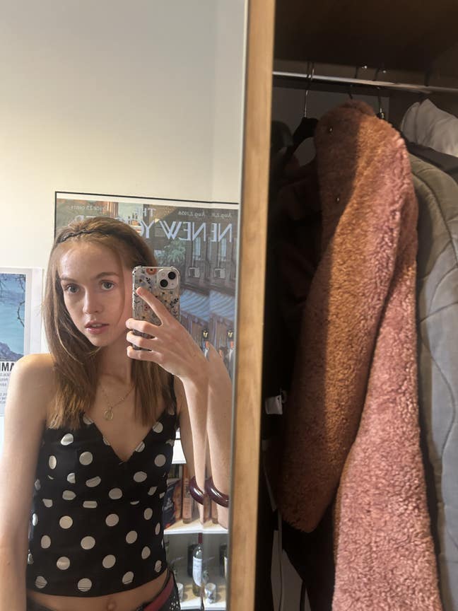 I am a 22 yo female student looking for a sin... Main Photo