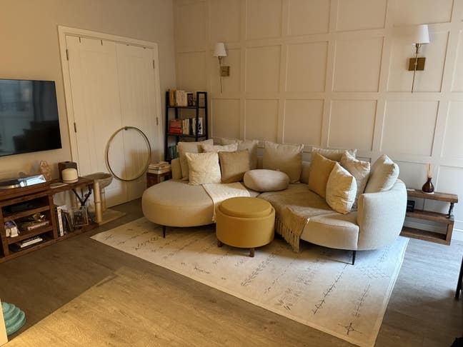 Double room in quiet and peaceful home  Main Photo