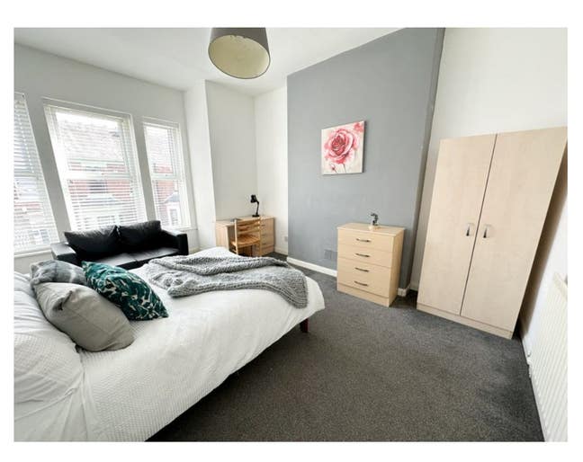 ✨ City Centre - Rooms - All Bills Included ✨ Main Photo