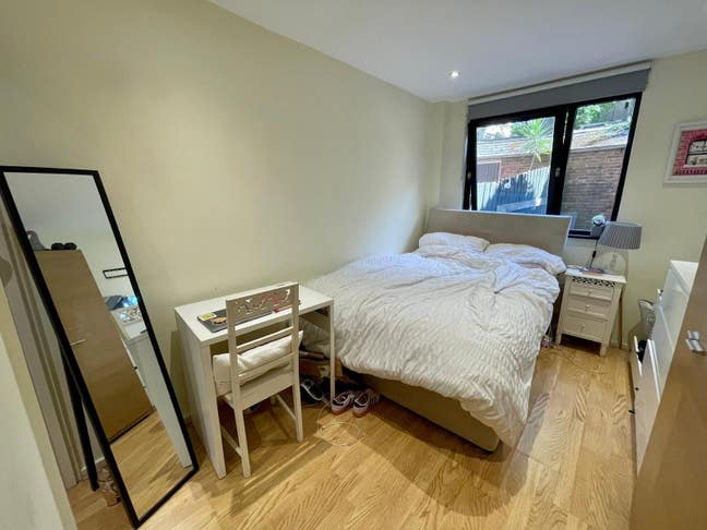 En-Suite Room for Rent in Arsenal/Highbury & Islin Main Photo