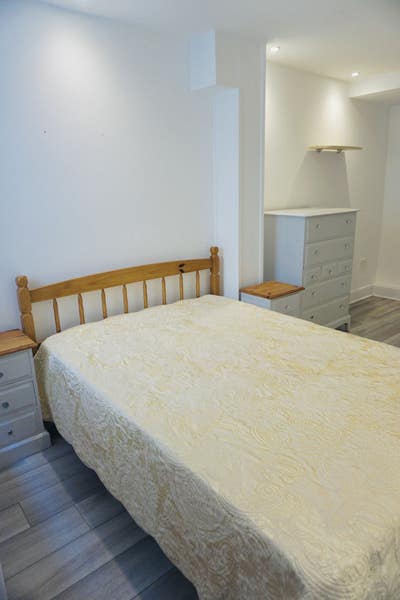 Cosy one bedroom flat near Gunwharf  Main Photo