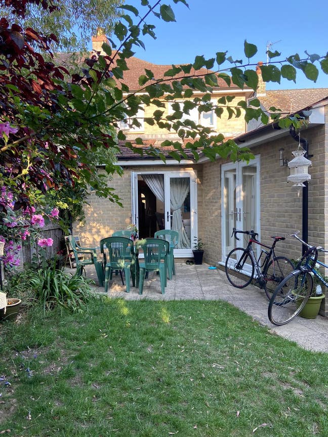 Cozy one bedroom for rent close to Mill road Main Photo