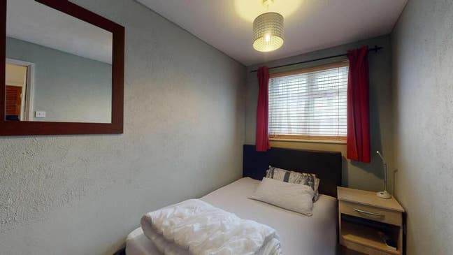 Dover Town - Double rooms/all bills £600pm 1GBwifi Main Photo