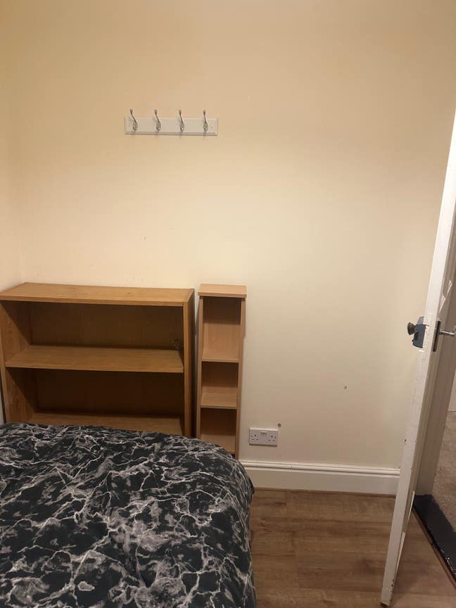 Single room to rent £500 pcm Main Photo