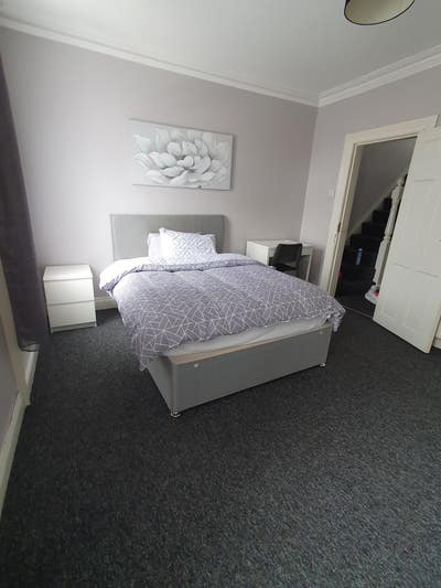 Double Room, 5 Minute  Walk from  the Rvh Main Photo