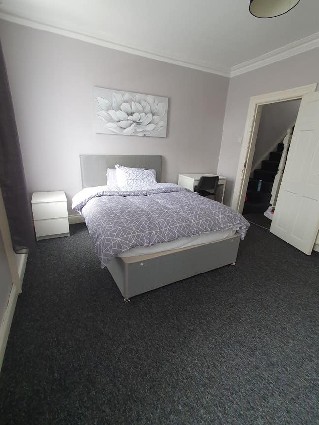 Double Room, 5 Minute  Walk from  the Rvh Main Photo