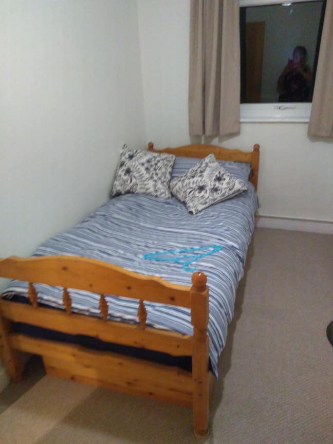 Single furnished room Main Photo