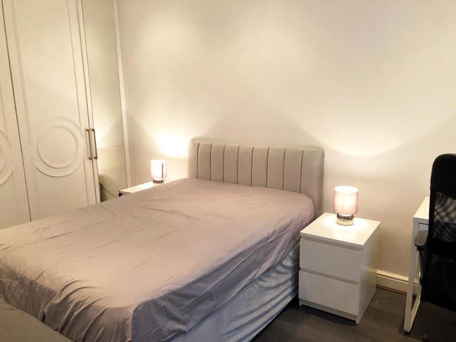 **Price Reduction* 3-Large Bed Flat in W12 Main Photo