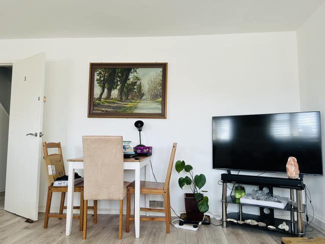 Cozy En-suite Studio with Privacy 🔑  Main Photo