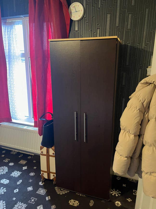 A Spacious & bright Double Room to Rent– B10  Main Photo