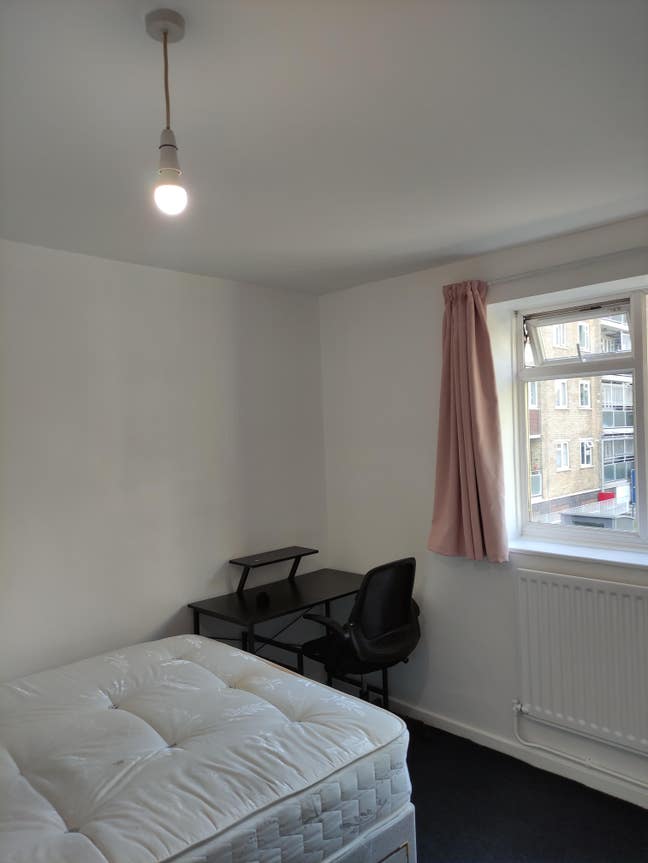 Short term Double Room Near Battersea  Park 🌟   Main Photo