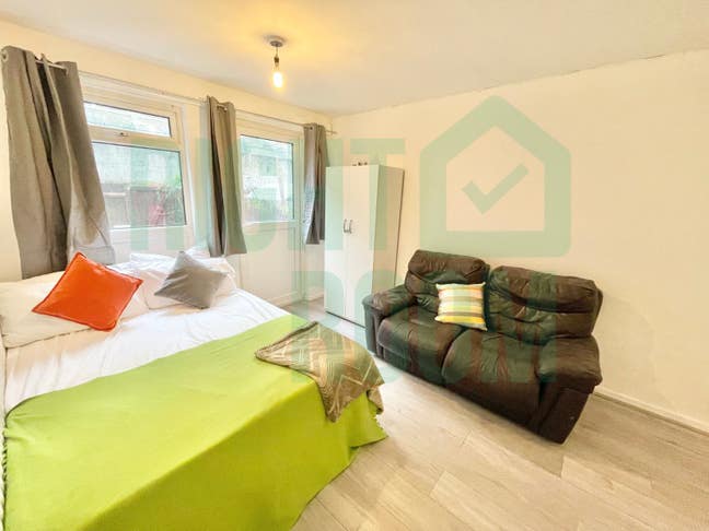 3 Spacious DBL Rooms – Prime N7, Staveley Close Main Photo