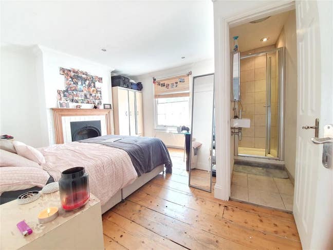 Quality Rooms In Prime Location Near Beach BN1 Main Photo