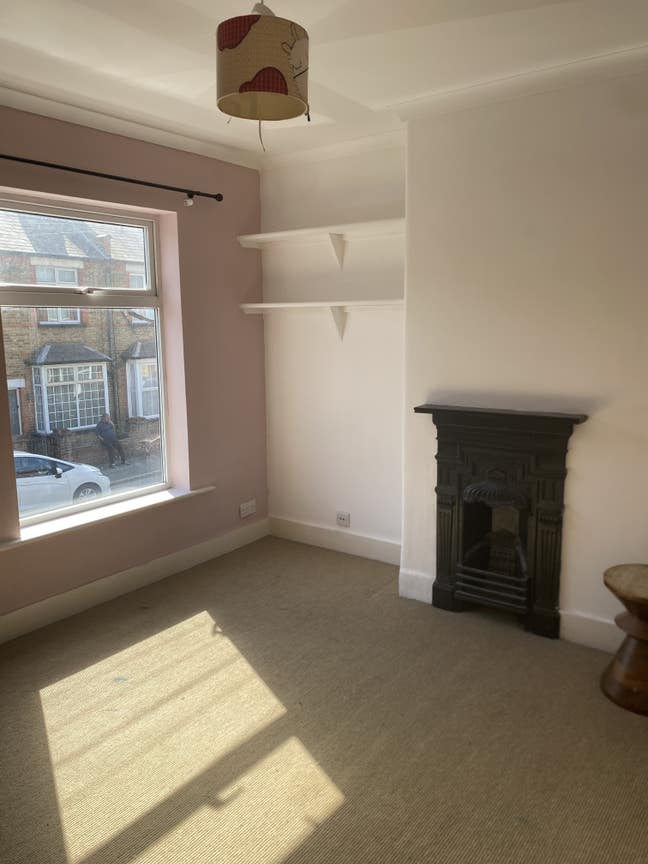Lovely Room in Friendly Home – £850pcm, Bills Incl Main Photo
